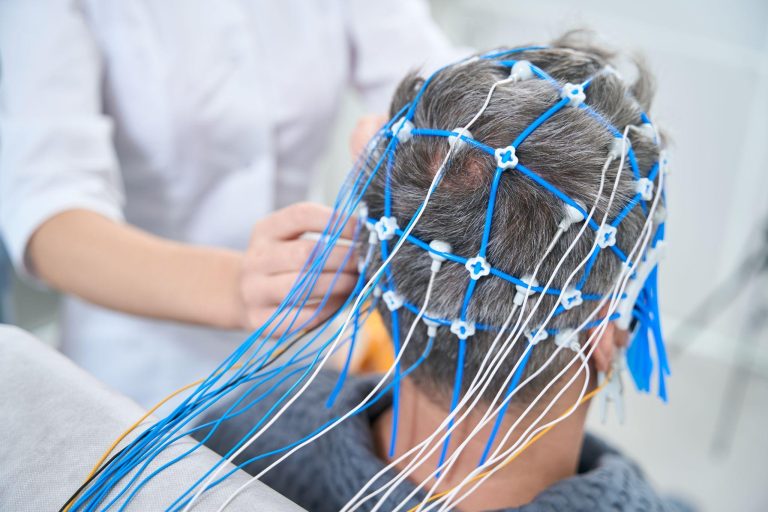 Thăm dò chức năng & điều biến não không xâm lấn